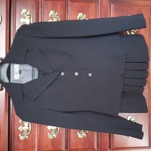 Tahari 2 pc skirt suit